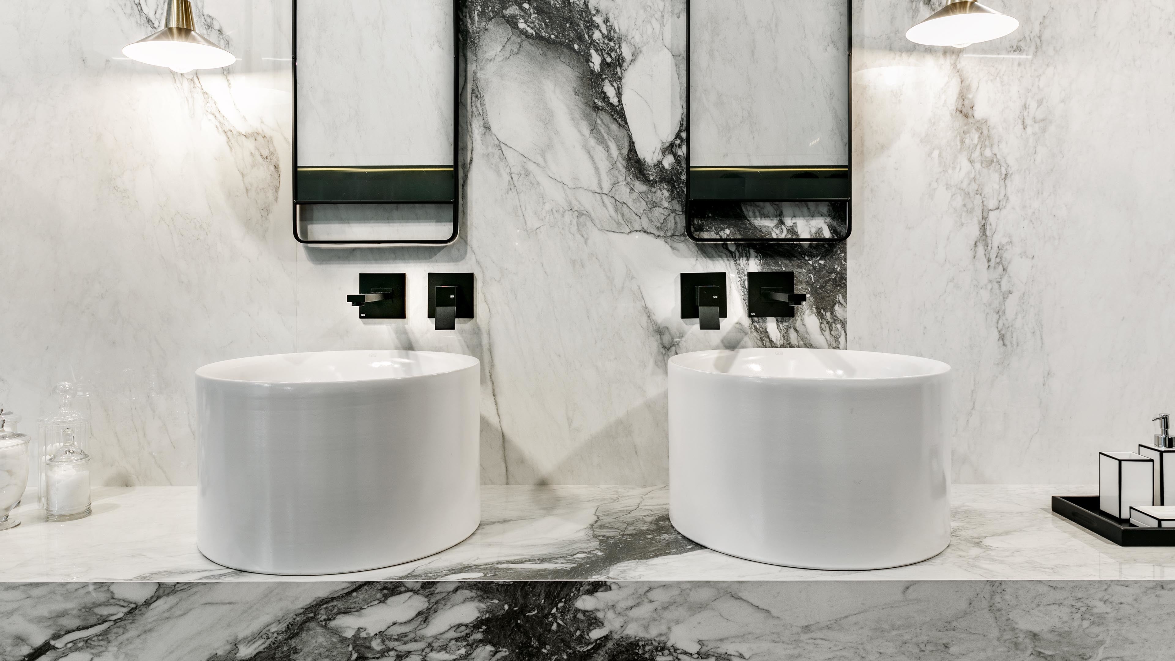 Douglas & Jones - Magnum vloer- en wandtegel Renoir Glans